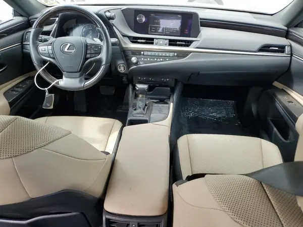 58AD11D1XMU005538 2021 LEXUS ES - Image 8