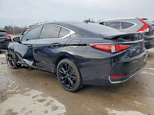 58AD11D1XNU008859 2022 LEXUS ES - Image 2
