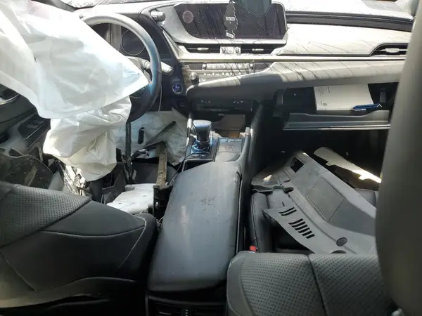 58AD21B10LU009712 2020 LEXUS ES - Image 8