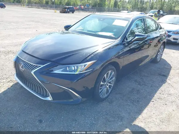 58AD21B10LU010195 2020 LEXUS ES - Image 2