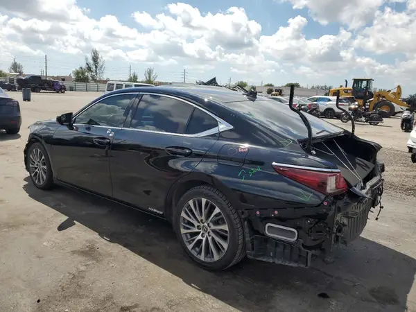 58AD21B11LU004549 2020 LEXUS ES - Image 2