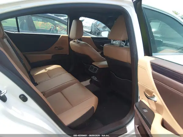 58AD21B11LU005846 2020 LEXUS ES - Image 8