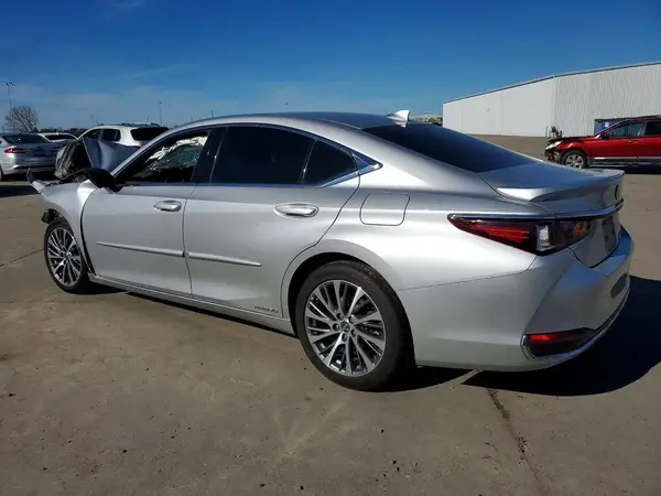 58AD21B11LU008407 2020 LEXUS ES - Image 2