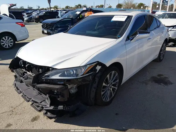 58AD21B12LU006830 2020 LEXUS ES - Image 2