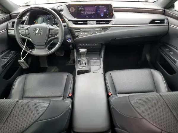 58AD21B12LU009758 2020 LEXUS ES - Image 8