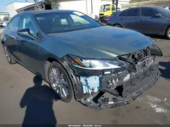 58AD21B12LU010862 2020 LEXUS ES