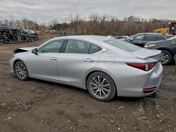58AD21B12LU012045 2020 LEXUS ES - Image 2