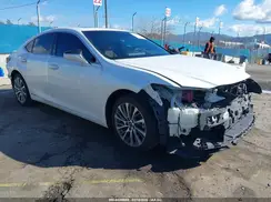 58AD21B13LU006609 2020 LEXUS ES