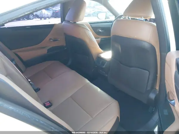 58AD21B13LU006609 2020 LEXUS ES - Image 8