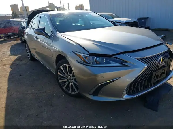 58AD21B13LU008425 2020 LEXUS ES - Image 1
