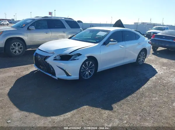 58AD21B13LU012314 2020 LEXUS ES - Image 2