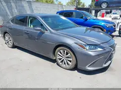 58AD21B14LU004965 2020 LEXUS ES