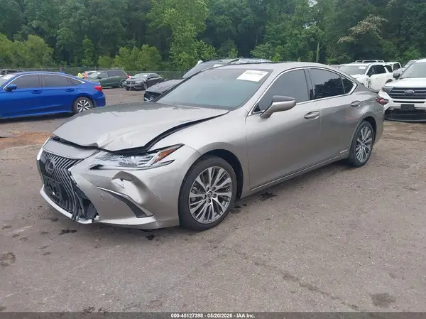 58AD21B14LU011785 2020 LEXUS ES - Image 2