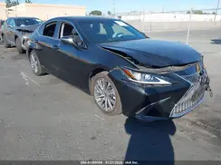 58AD21B15LU005820 2020 LEXUS ES