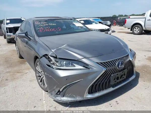 58AD21B15LU008037 2020 LEXUS ES - Image 1