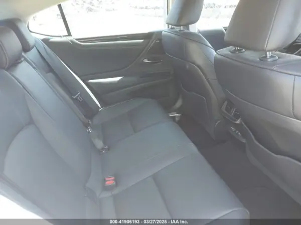 58AD21B15LU009088 2020 LEXUS ES - Image 8
