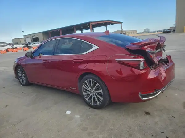 58AD21B15LU012444 2020 LEXUS ES - Image 2