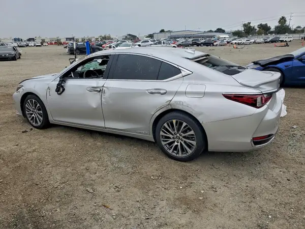 58AD21B16LU007964 2020 LEXUS ES - Image 2