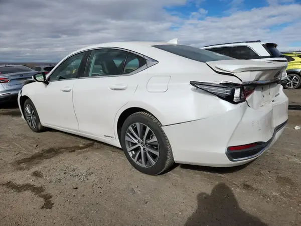 58AD21B16LU009598 2020 LEXUS ES - Image 2