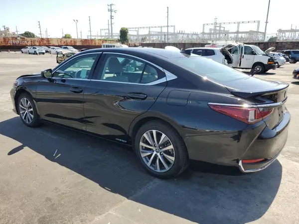 58AD21B17LU004572 2020 LEXUS ES - Image 2