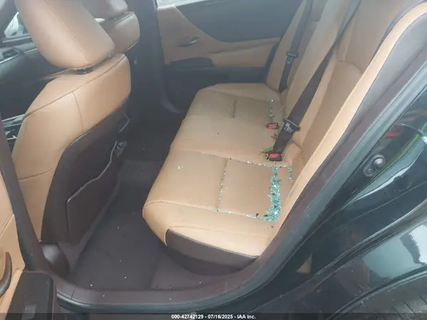 58AD21B17LU010503 2020 LEXUS ES - Image 8