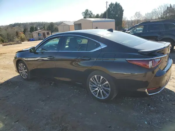 58AD21B18LU008825 2020 LEXUS ES - Image 2