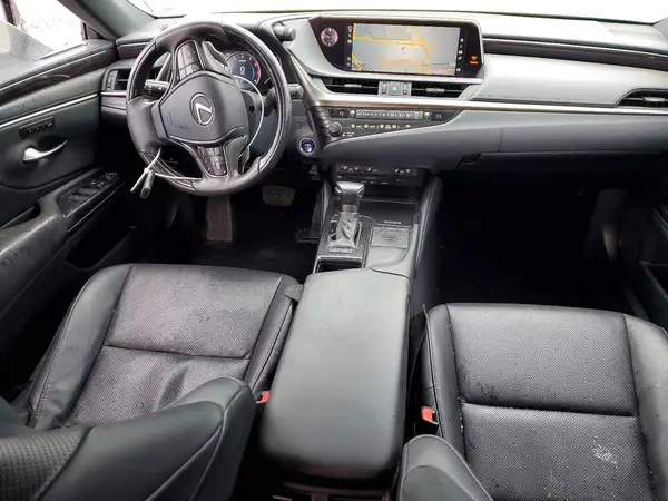 58AD21B18LU011644 2020 LEXUS ES - Image 8