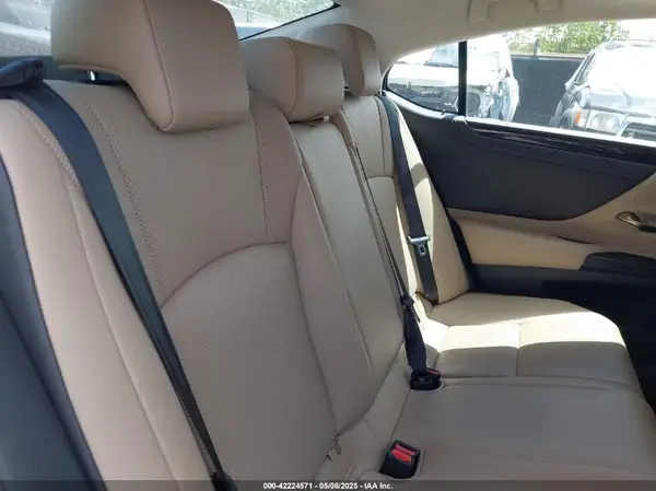 58AD21B19LU005884 2020 LEXUS ES - Image 8