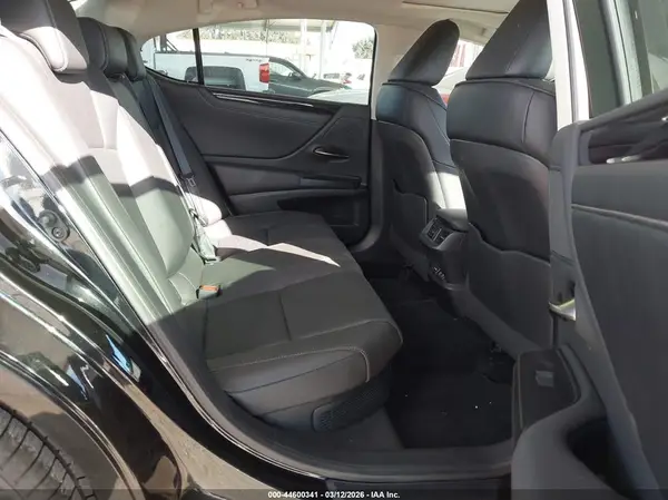 58AD21B19LU011717 2020 LEXUS ES - Image 8
