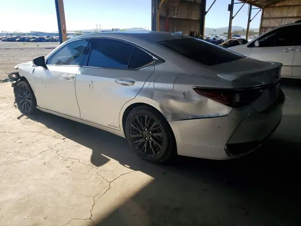 58AD21B19LU012186 2020 LEXUS ES - Image 2