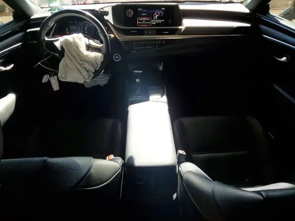 58AD21B19LU012186 2020 LEXUS ES - Image 8