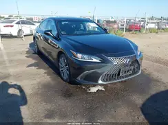 58AD21B1XLU011614 2020 LEXUS ES