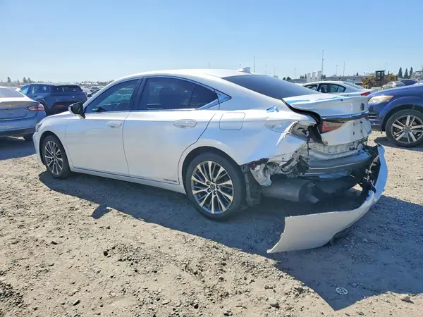 58ADA1C10MU002083 2021 LEXUS ES - Image 2