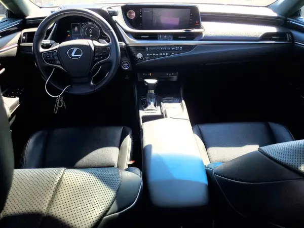 58ADA1C10MU002083 2021 LEXUS ES - Image 8