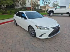 58ADA1C10MU002908 2021 LEXUS ES