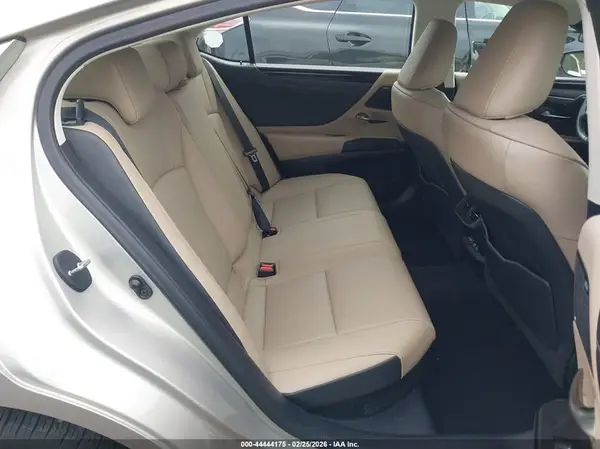 58ADA1C10MU005632 2021 LEXUS ES - Image 8