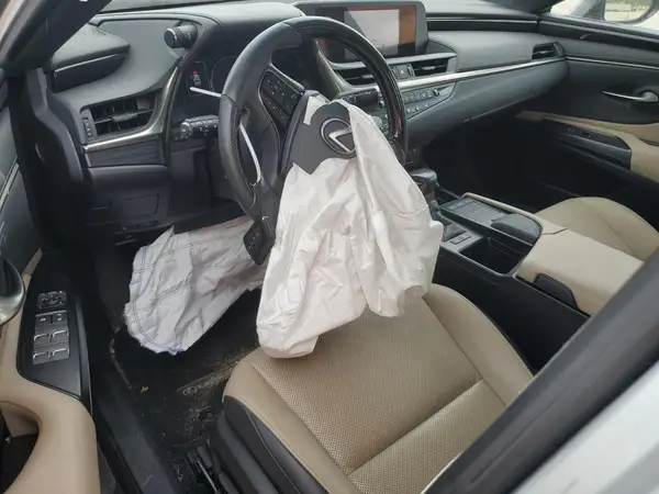 58ADA1C10MU007087 2021 LEXUS ES - Image 8