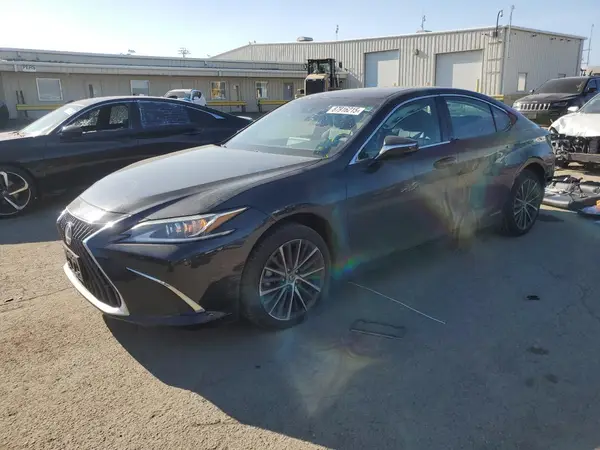 58ADA1C10NU016826 2022 LEXUS ES - Image 1