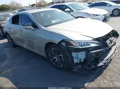58ADA1C10NU019824 2022 LEXUS ES