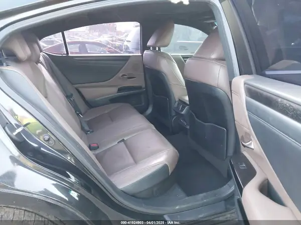 58ADA1C10PU026937 2023 LEXUS ES - Image 8