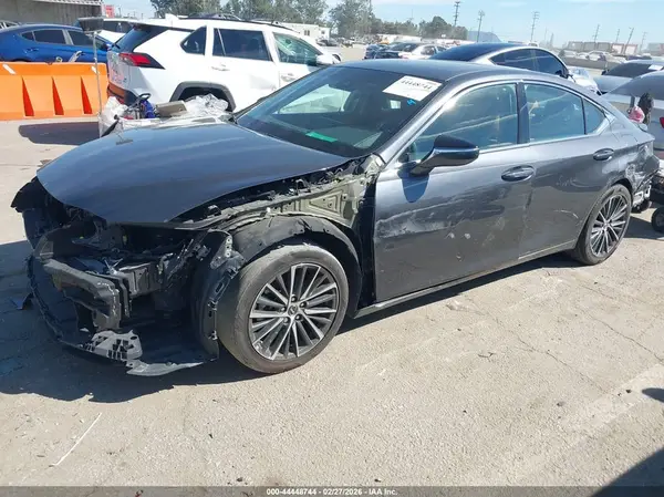 58ADA1C10PU028378 2023 LEXUS ES - Image 2