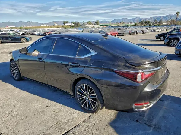 58ADA1C10PU029630 2023 LEXUS ES - Image 2