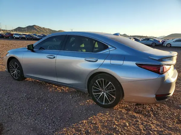 58ADA1C10PU031894 2023 LEXUS ES - Image 2