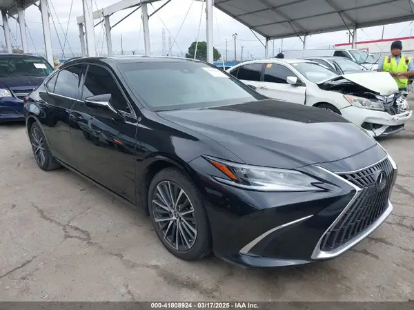 58ADA1C10PU035654 2023 LEXUS ES - Image 1