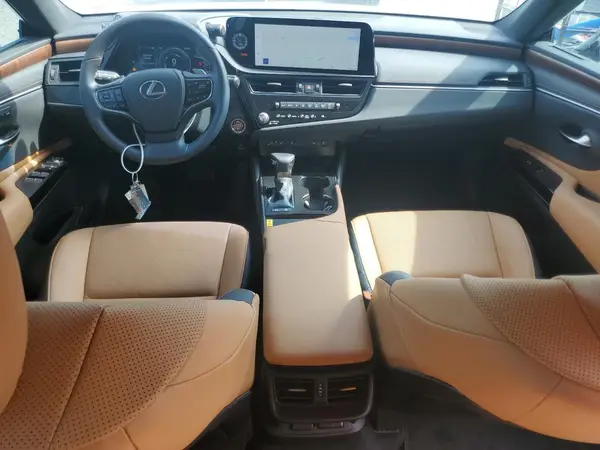 58ADA1C10RU043577 2024 LEXUS ES - Image 8