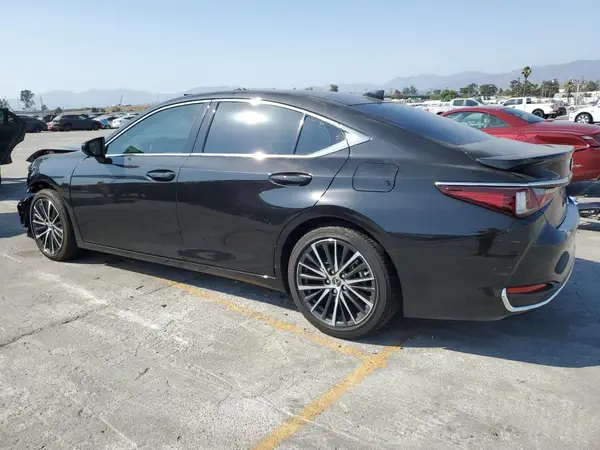58ADA1C10RU044163 2024 LEXUS ES - Image 2