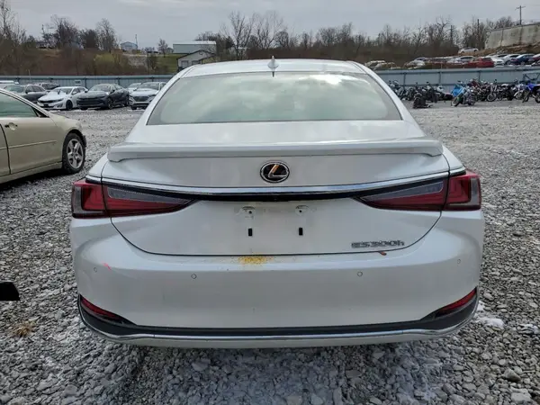 2024 LEXUS ES auction photo 6