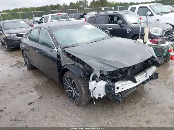 58ADA1C10RU051680 2024 LEXUS ES - Image 1