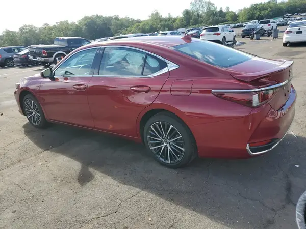 58ADA1C10RU053073 2024 LEXUS ES - Image 2