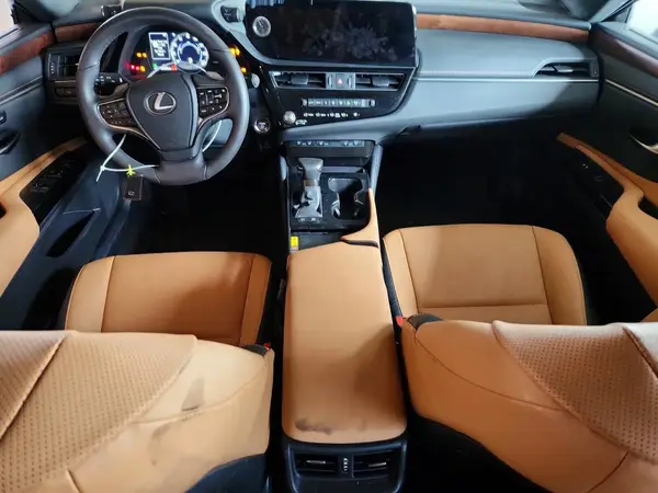 58ADA1C10SU054956 2025 LEXUS ES - Image 8